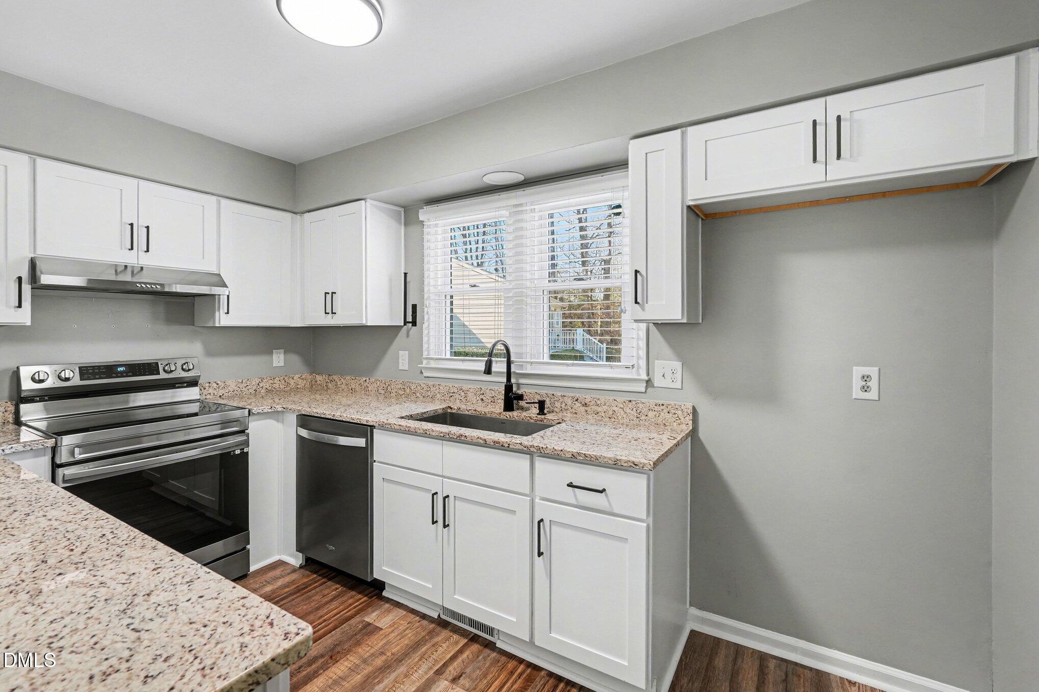 1631 Roanoke Street Raleigh, NC 27606 - Photo 9 of 22 Kitchen