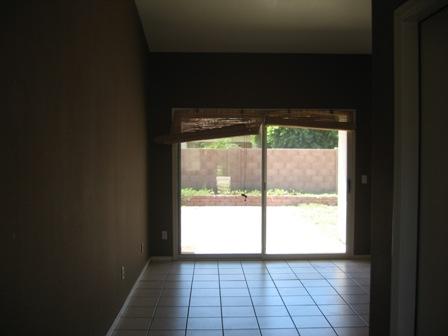 8415 West Coronado Road Phoenix, AZ 85037 - Photo 4 of 4 Great room