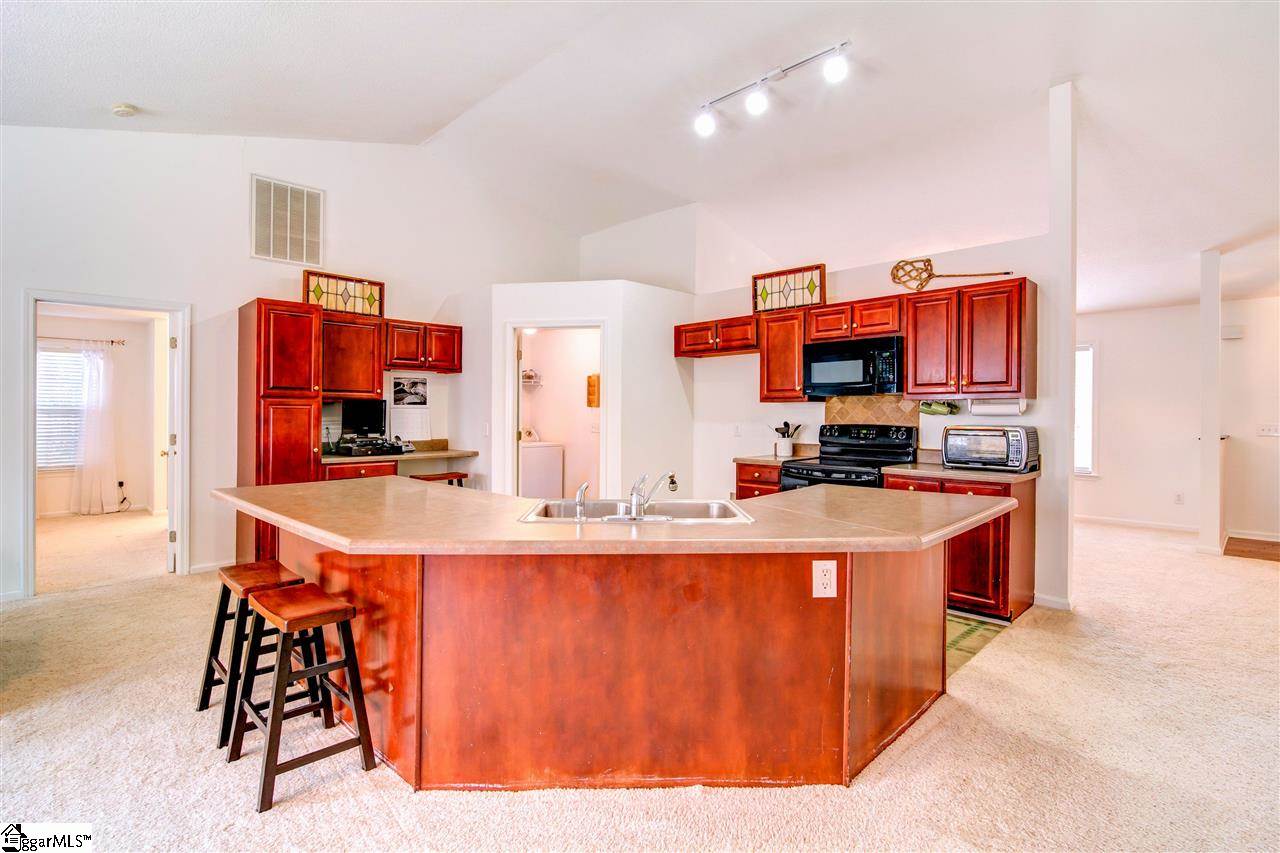 3 Glimmering Place Fountain Inn, SC 29644 - Photo 3 of 36 Gallery Image 3