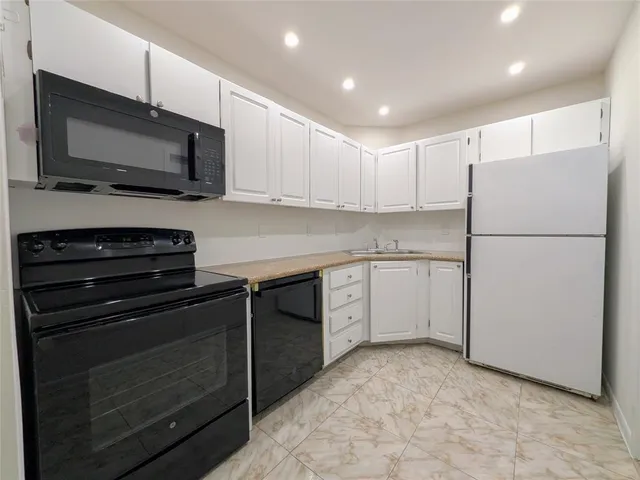 $1,550 | 3101 Oakland Shores Drive, Unit H204, Oakland Park, FL 33309