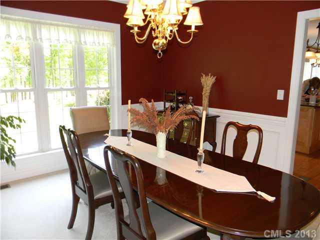 11806 Farnborough Road Huntersville, NC 28078 - Photo 5 of 16 Gallery Image 5