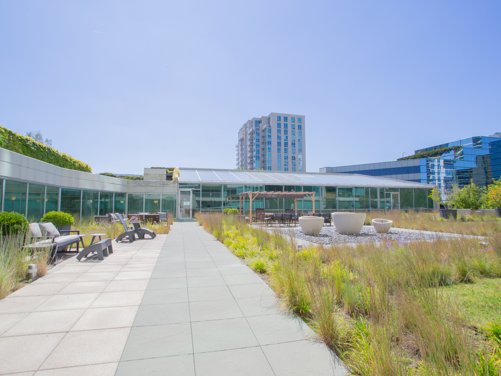 1720 Maple Avenue, Unit 660 Evanston, IL 60201 - Photo 16 of 16 a view of a swimming pool with outdoor seating