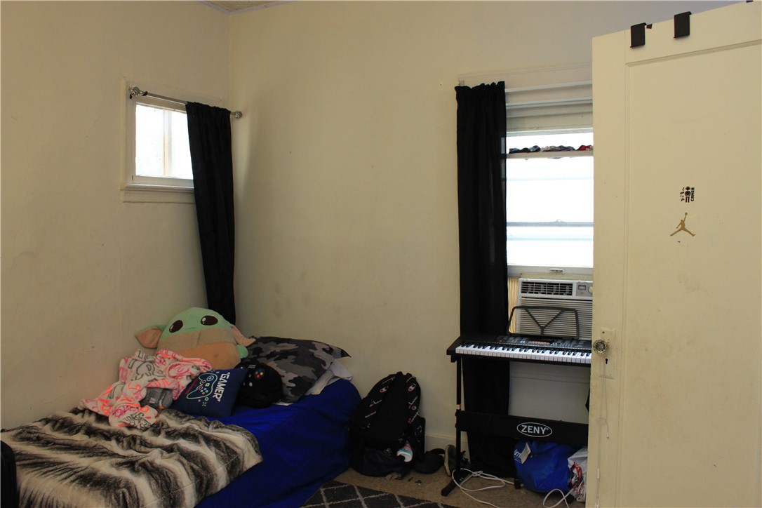 74 Harris Street Rochester, NY 14621 - Photo 5 of 15