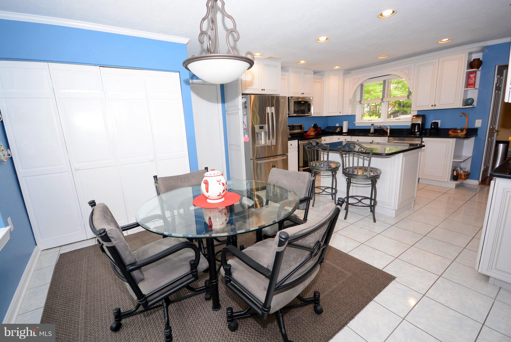 2559 Golfers Ridge Road Annapolis, MD 21401 - Photo 14 of 26 Tons of space to eat and work in this open kitchen