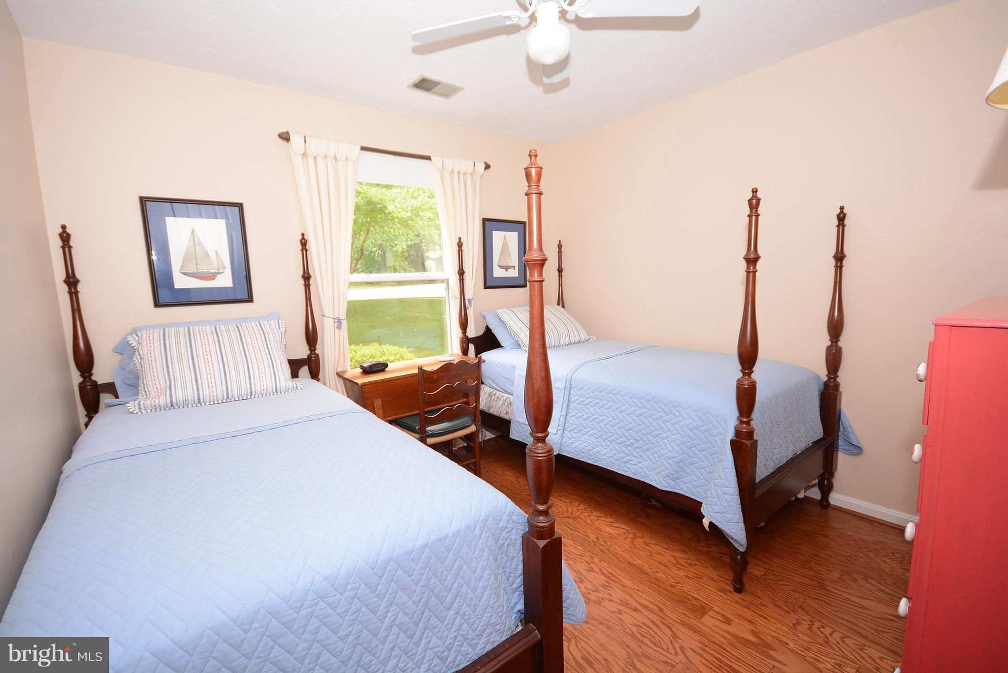 2559 Golfers Ridge Road Annapolis, MD 21401 - Photo 22 of 26 Bedroom #1 has wood floors and ceiling fan