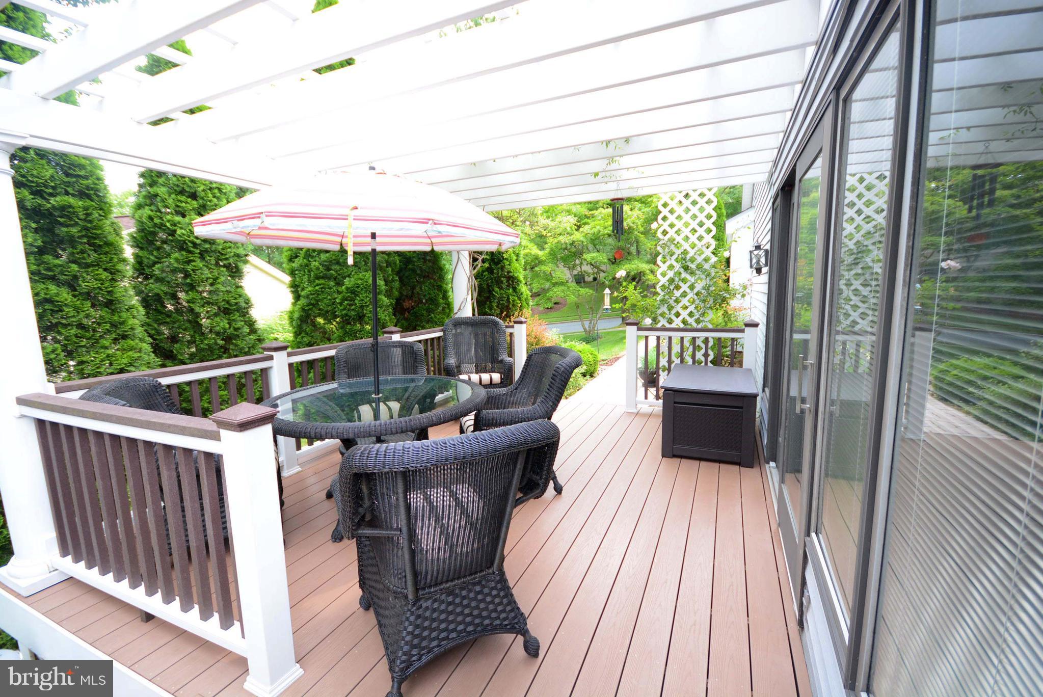 2559 Golfers Ridge Road Annapolis, MD 21401 - Photo 8 of 26 You will fall in love w/ this outdoor living space