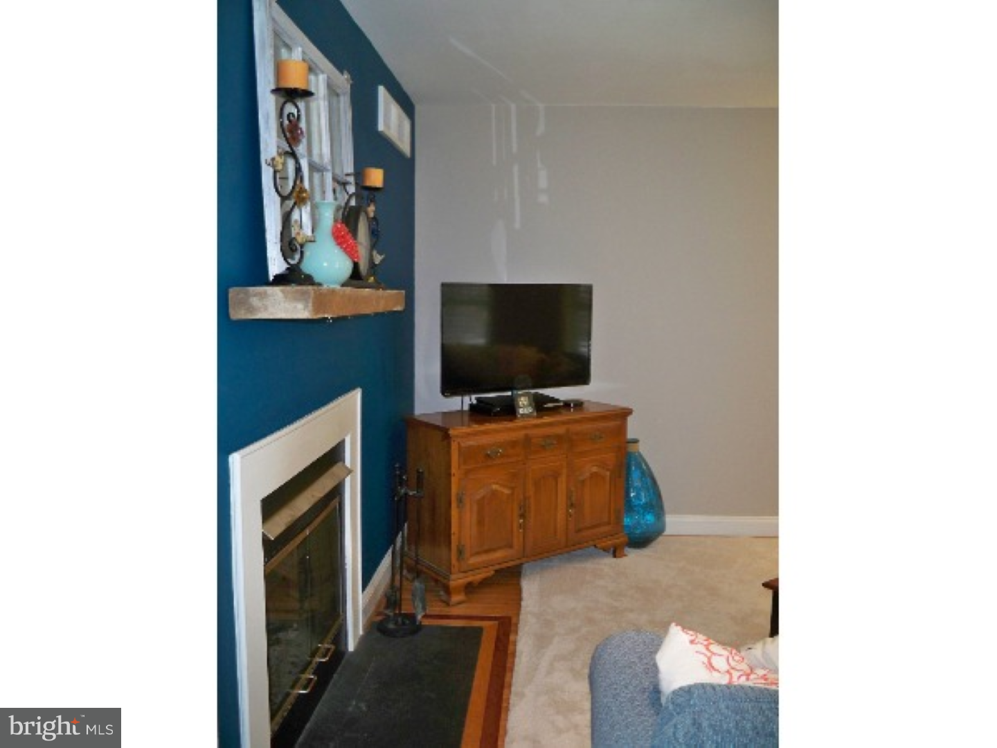 1057 Boot Road West Chester, PA 19380 - Photo 5 of 25 Living Room