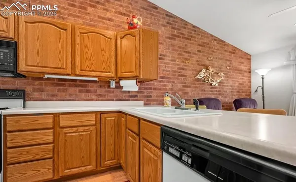 $272,500 | 2106 Chatalet Lane, Unit I, Pueblo, CO 81005