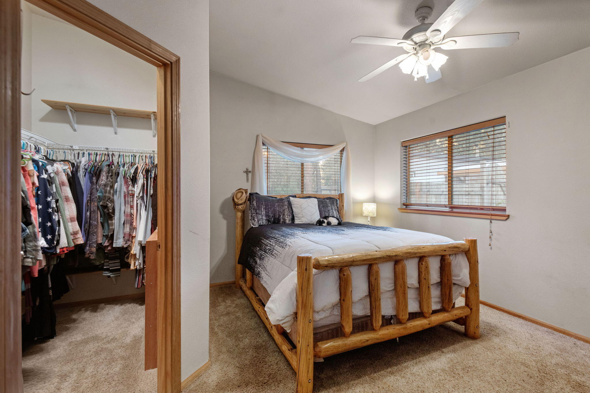 19154 Baker Road Bend, OR 97702 - Photo 8 of 32 8-web-or-mls-DSC_3692