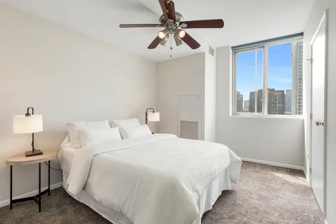$800,000 | 1515 South Prairie Avenue, Unit 1306, Chicago, IL 60605