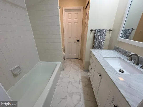 $2,300 | 121 East Chelsea Circle, Newtown Square, PA 19073