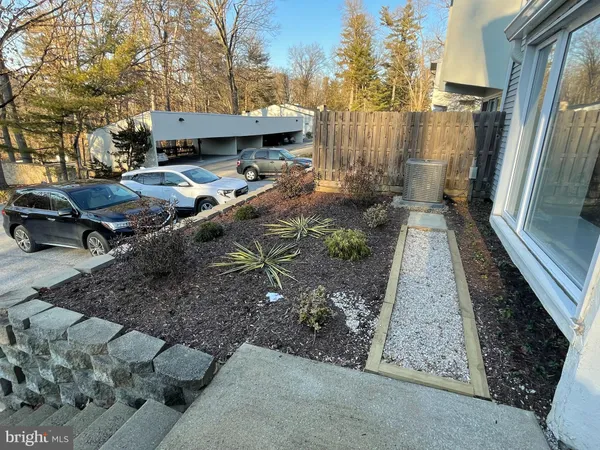 $2,300 | 121 East Chelsea Circle, Newtown Square, PA 19073