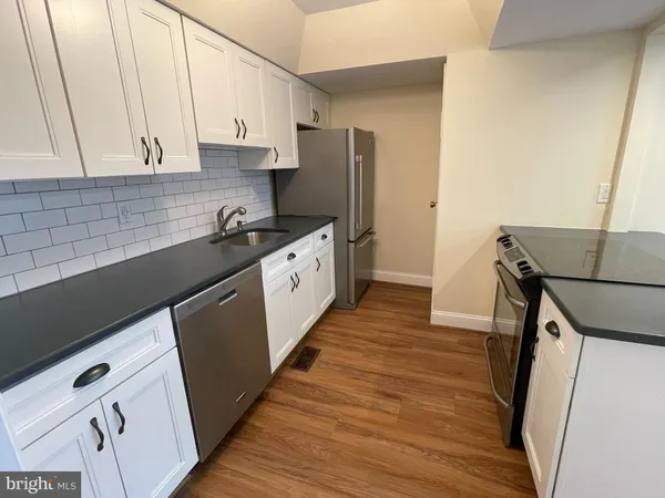 $2,300 | 121 East Chelsea Circle, Newtown Square, PA 19073