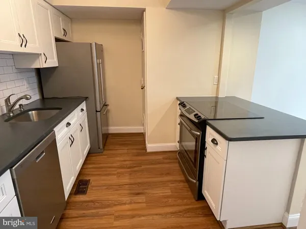 $2,300 | 121 East Chelsea Circle, Newtown Square, PA 19073