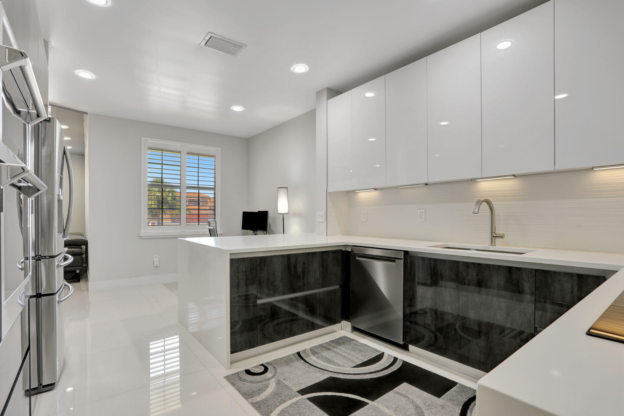 6584 Villa Sonrisa Drive, Unit 1122 Boca Raton, FL 33433 - Photo 8 of 22 30-web-or-mls-001L0543