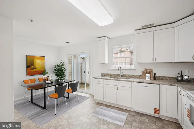 $199,900 | 402 Ruddy Duck Court, Cambridge, MD 21613