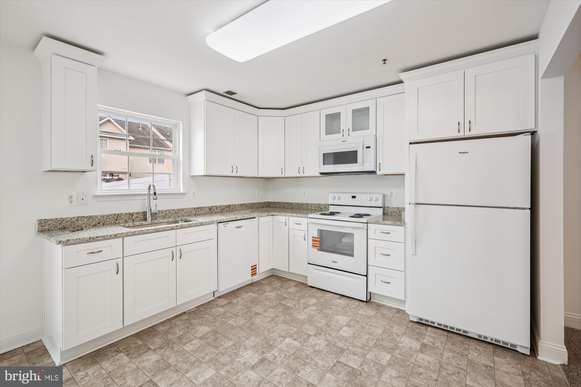 402 Ruddy Duck Court Cambridge, MD 21613 - Photo 10 of 47 Kitchen