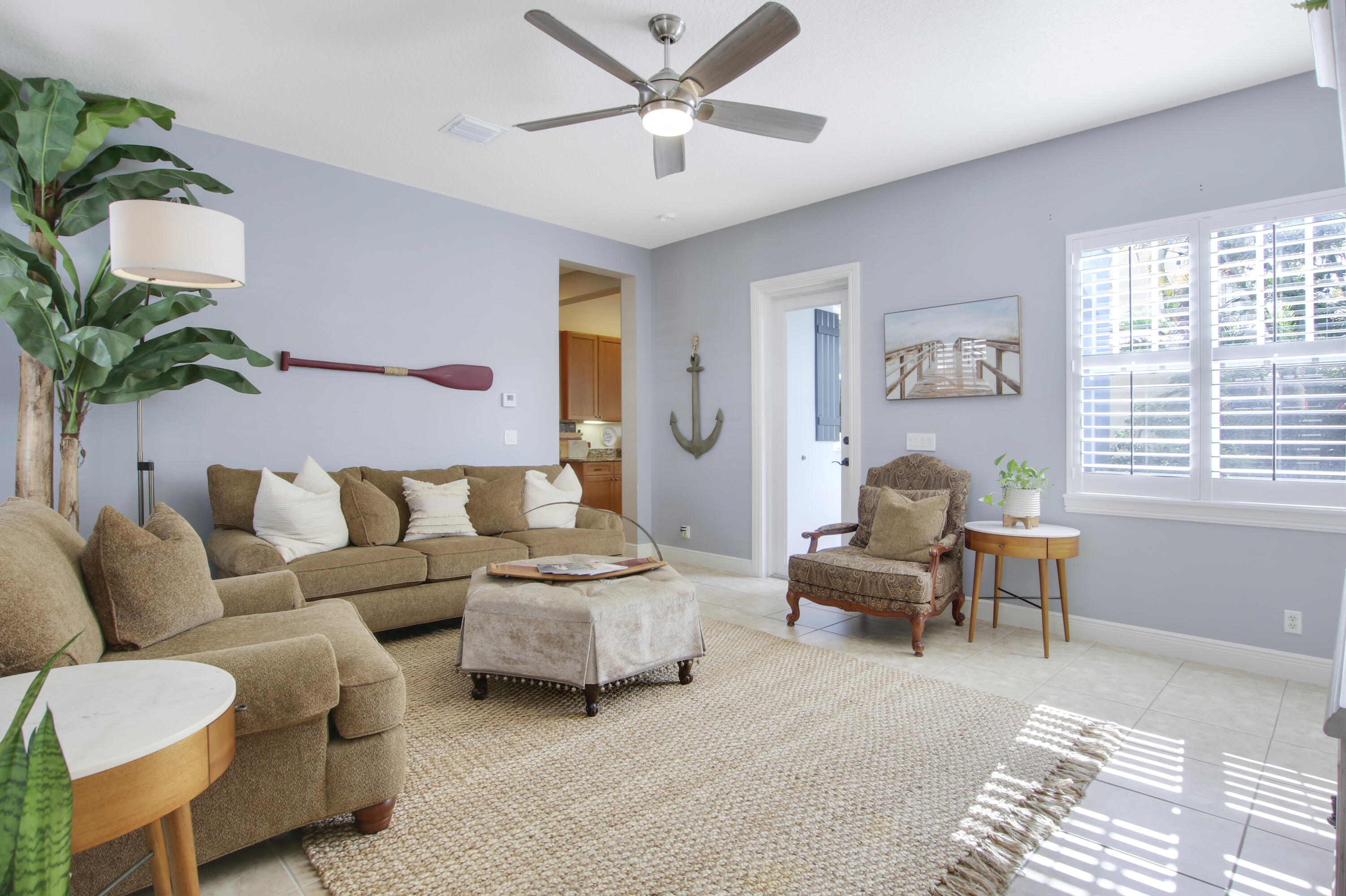 110 Inkberry Drive Jupiter, FL 33458 - Photo 15 of 40 Family room