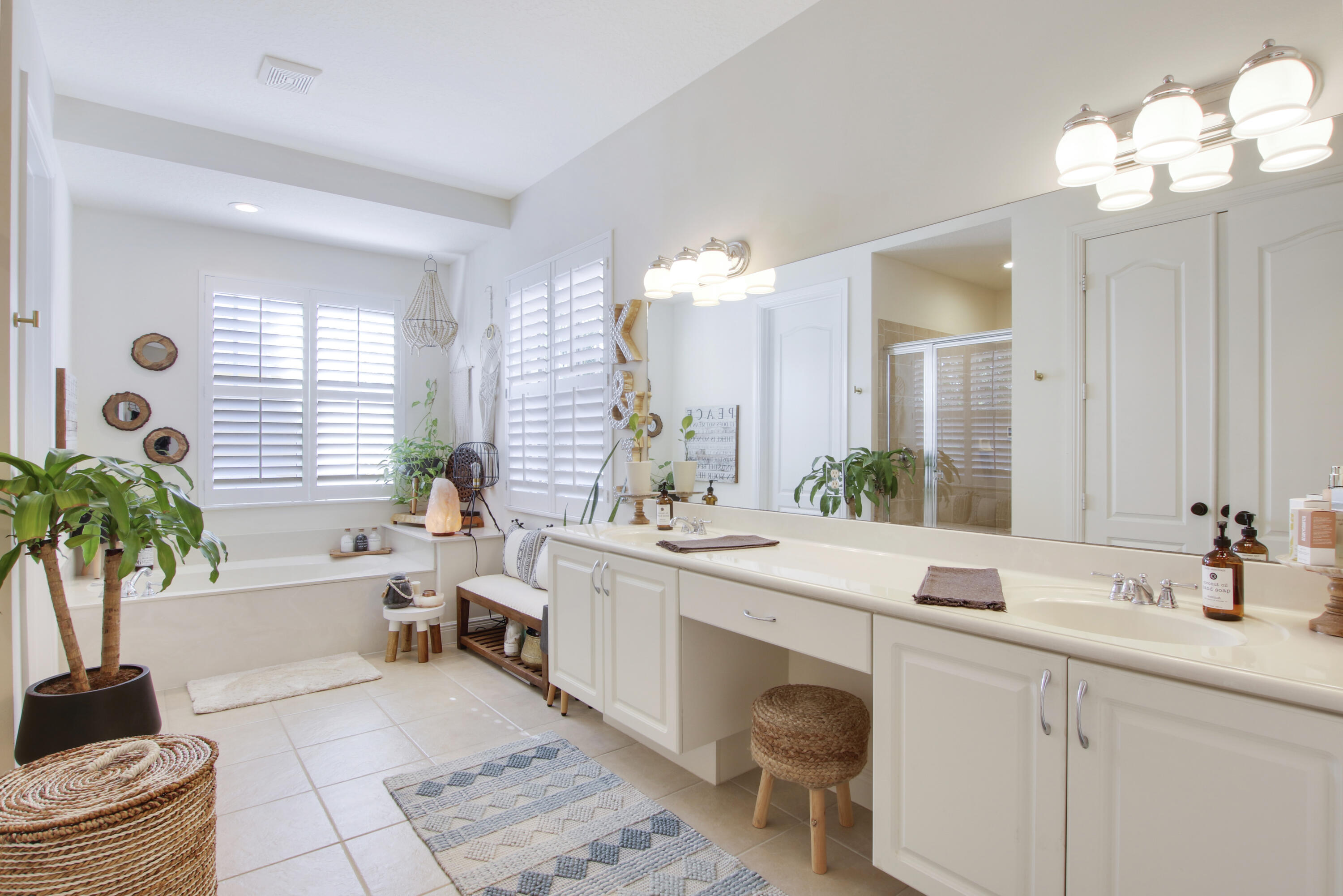 110 Inkberry Drive Jupiter, FL 33458 - Photo 26 of 40 Master bath