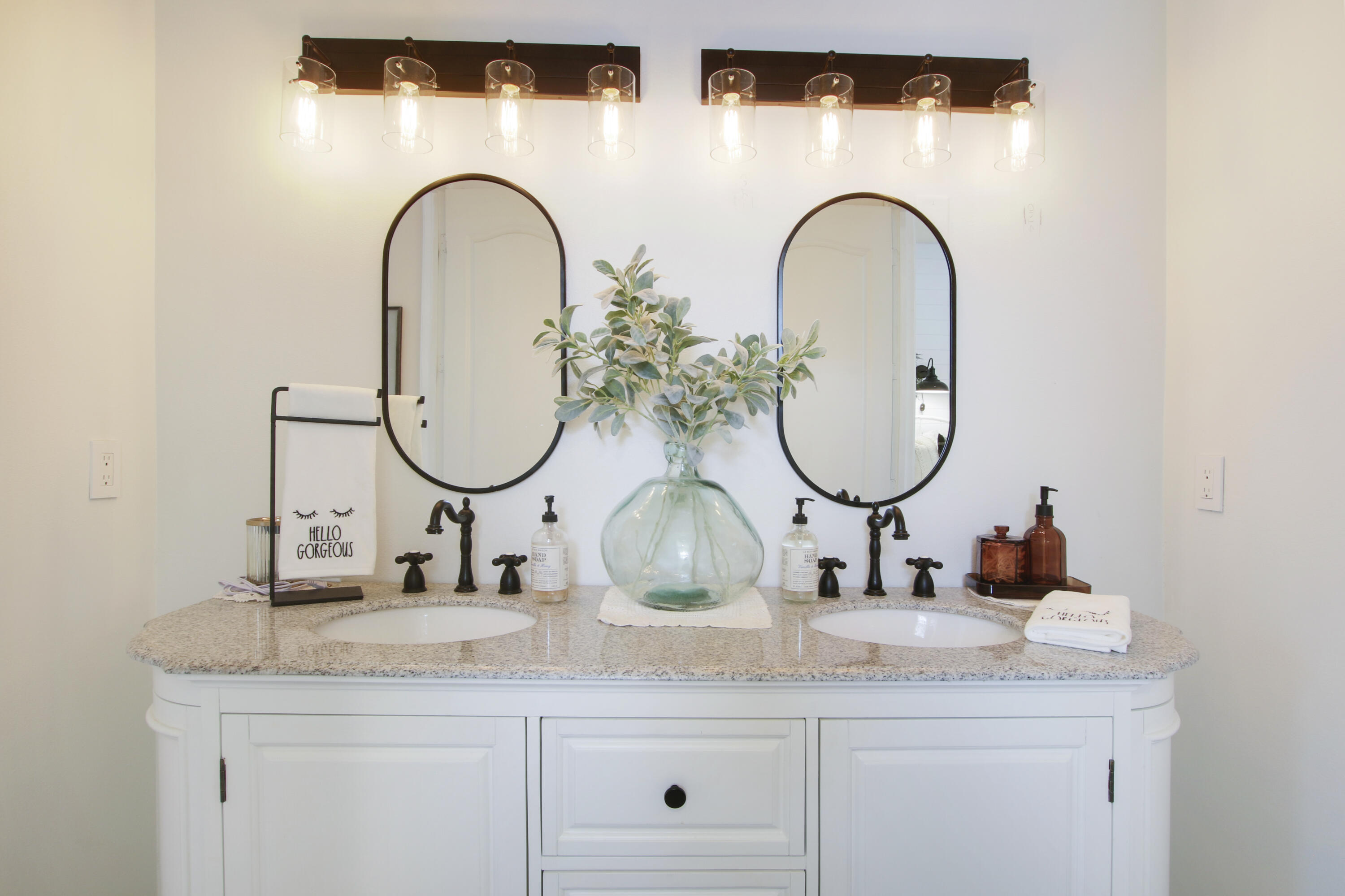 110 Inkberry Drive Jupiter, FL 33458 - Photo 31 of 40 Vanity