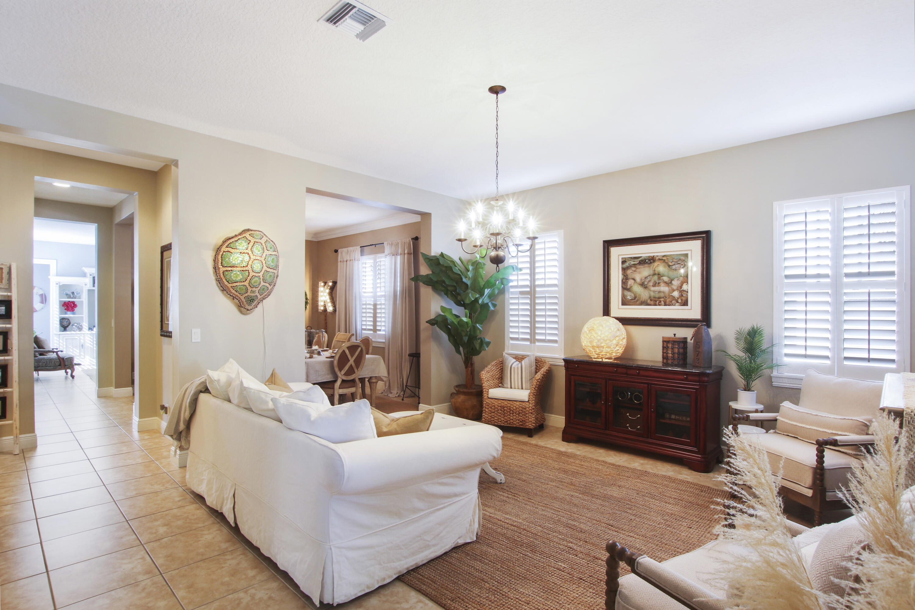 110 Inkberry Drive Jupiter, FL 33458 - Photo 6 of 40 Living room