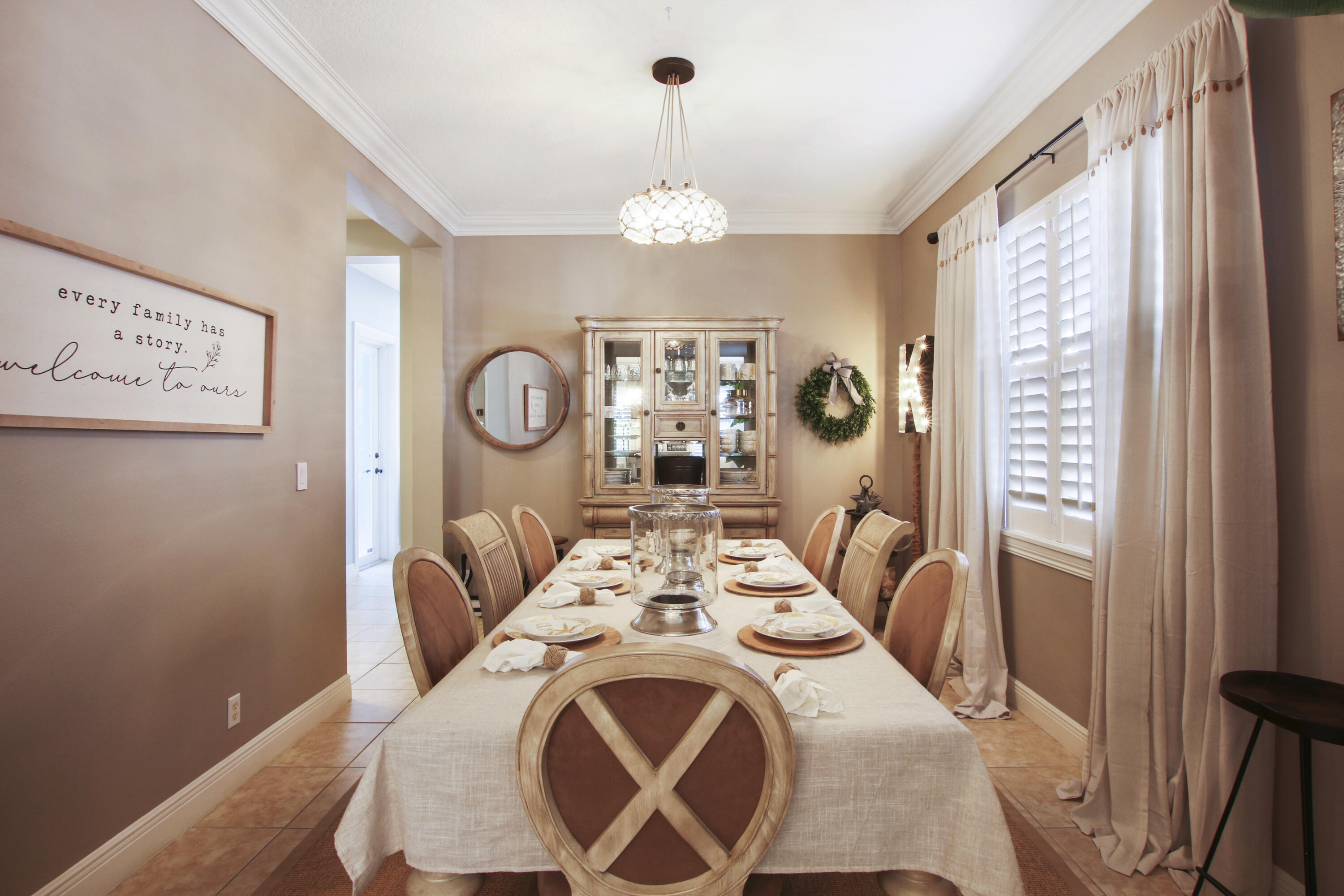 110 Inkberry Drive Jupiter, FL 33458 - Photo 8 of 40 Dining room