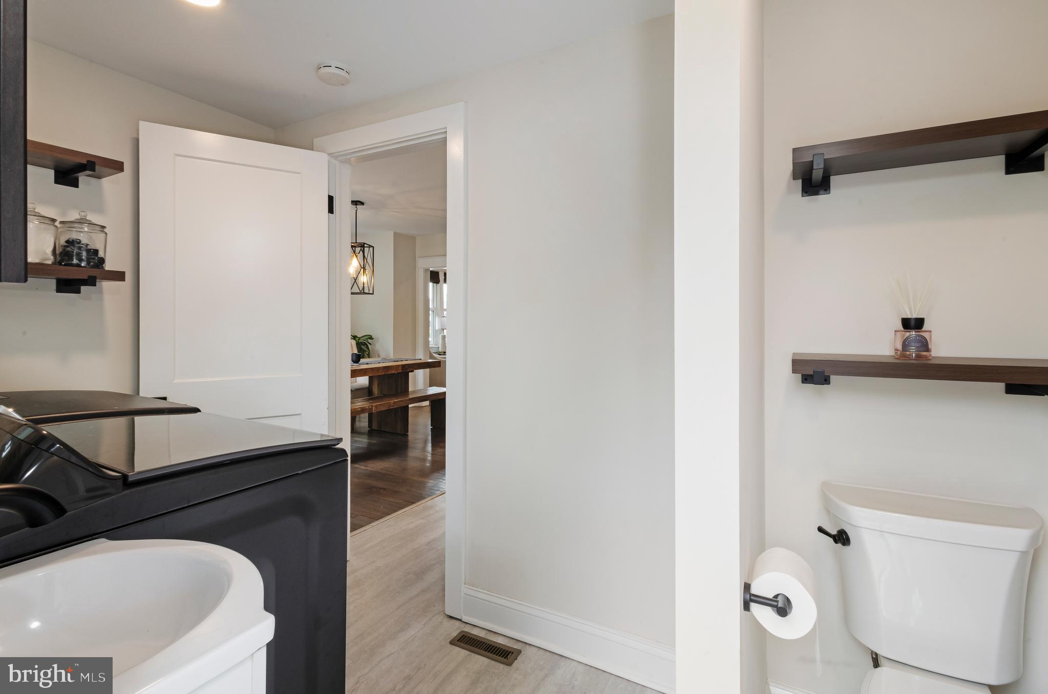 27 West Cohawkin Road Clarksboro, NJ 08020 - Photo 12 of 19 1st floor 1/2 bath