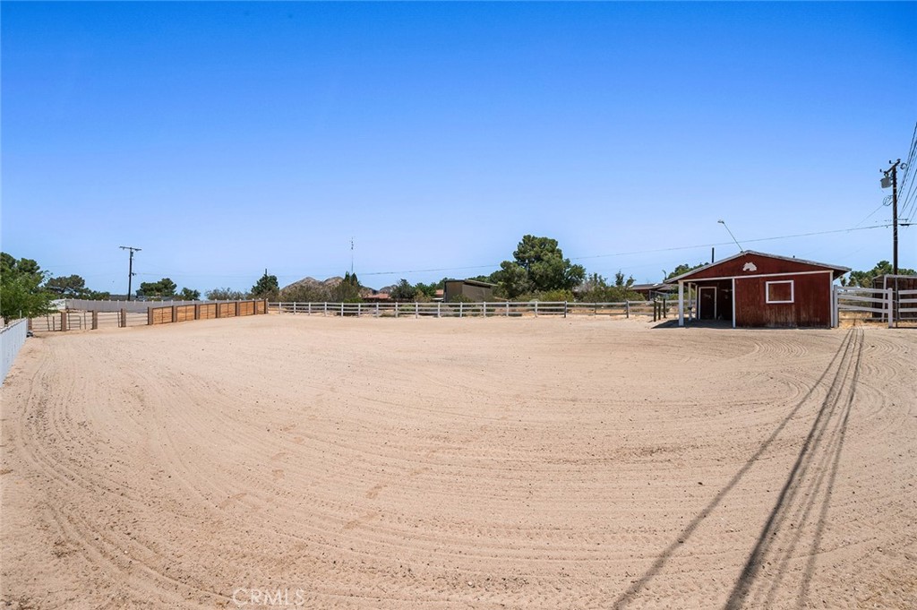 15093 Mandan Road Apple Valley, CA 92307 - Photo 41 of 56