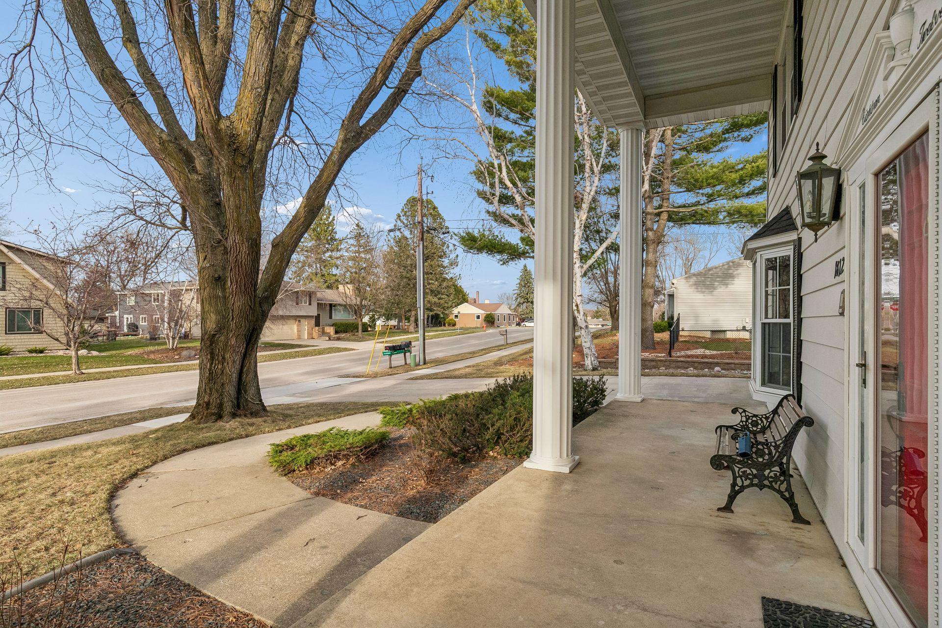 1812 7th Street Southwest Rochester, MN 55902 - Photo 4 of 64