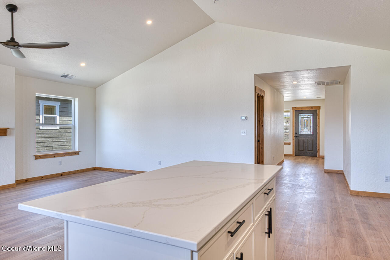 3606 Blaze Loop Post Falls, ID 83854 - Photo 10 of 38 Quartz Counters