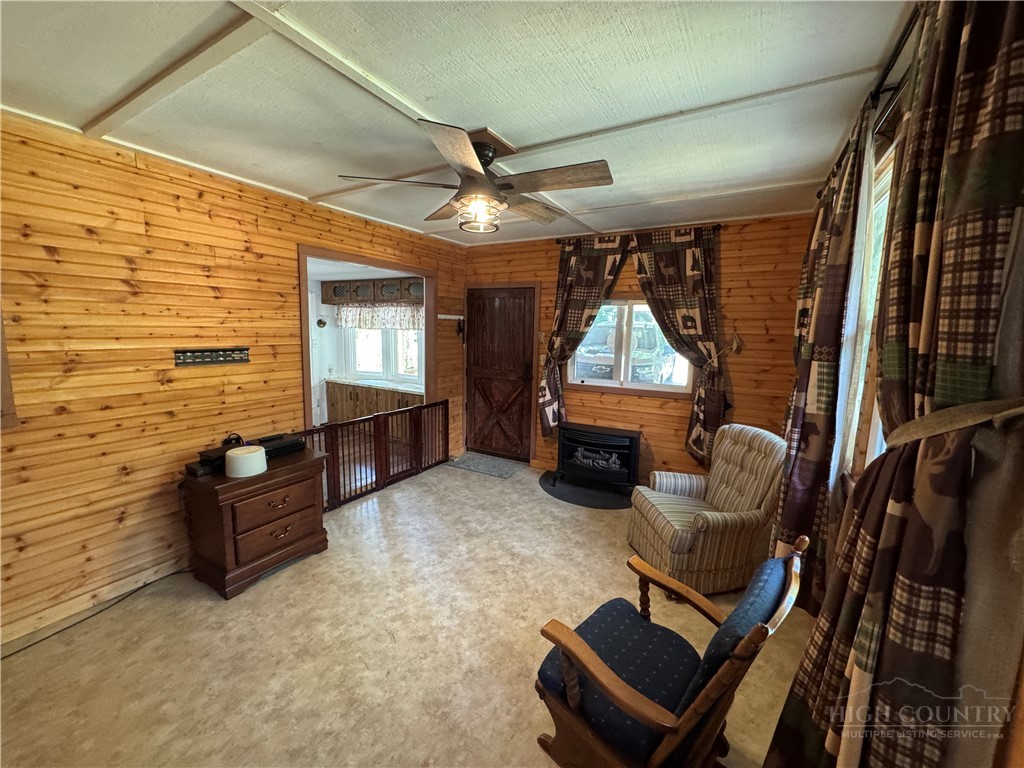 184 Trillium Road Newland, NC 28657 - Photo 8 of 37 Gallery Image 8