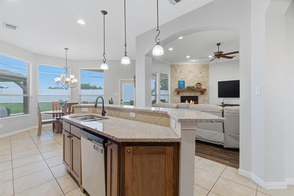 602 Christa Street Ovilla, TX 75154 - Photo 13 of 39