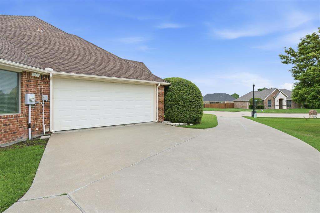 602 Christa Street Ovilla, TX 75154 - Photo 4 of 39