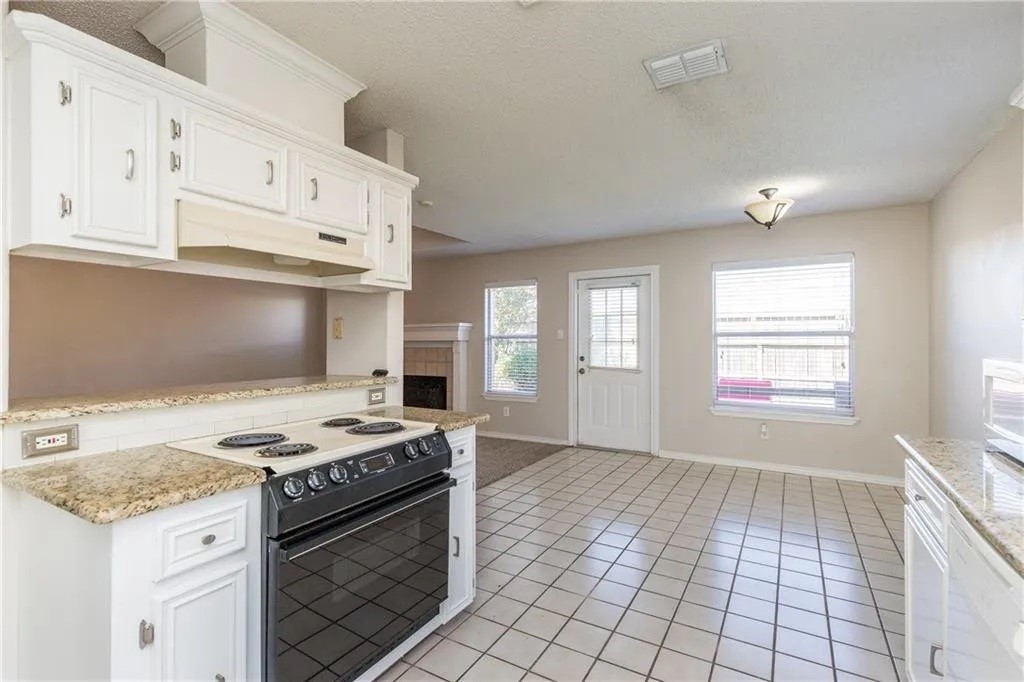 5318 Spring Brook Drive Corpus Christi, TX 78413 - Photo 8 of 13