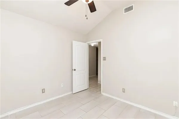 $1,700 | 5318 Spring Brook Drive, Corpus Christi, TX 78413