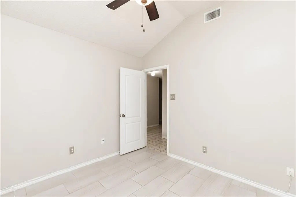 5318 Spring Brook Drive Corpus Christi, TX 78413 - Photo 10 of 13