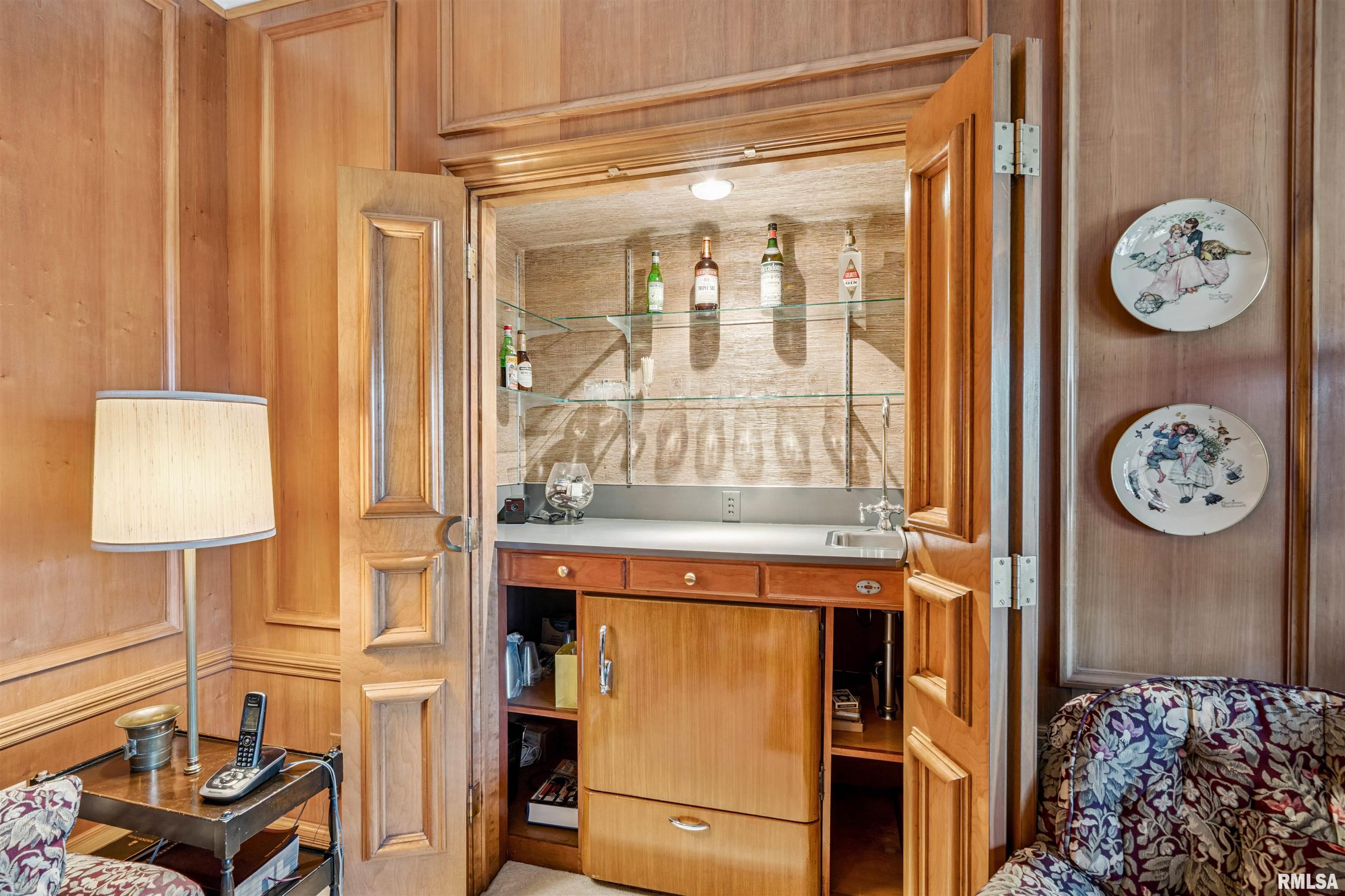 500 54th Street Moline, IL 61265 - Photo 12 of 50