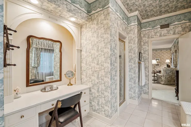 $595,000 | 500 54th Street, Moline, IL 61265