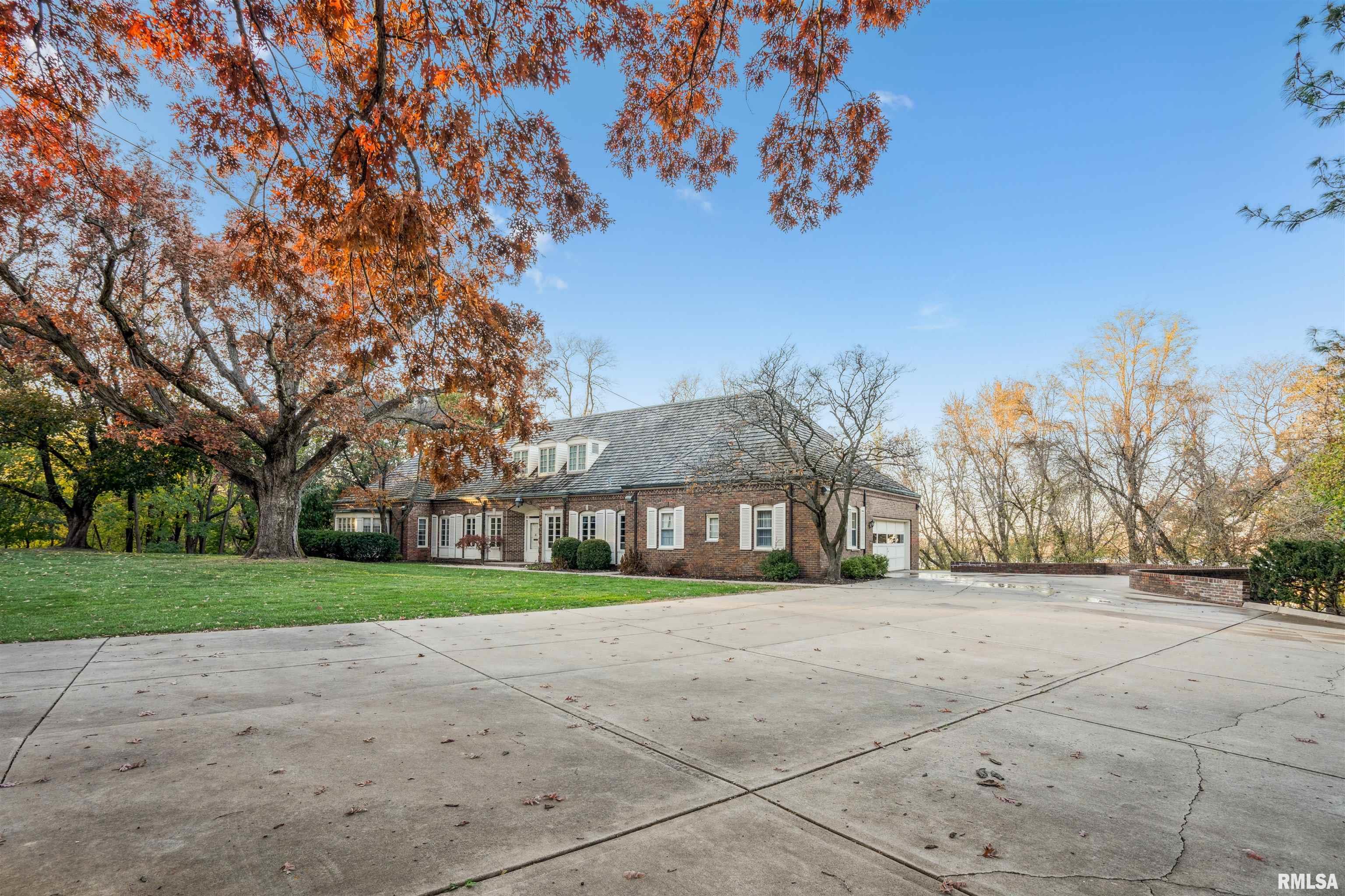 500 54th Street Moline, IL 61265 - Photo 3 of 50