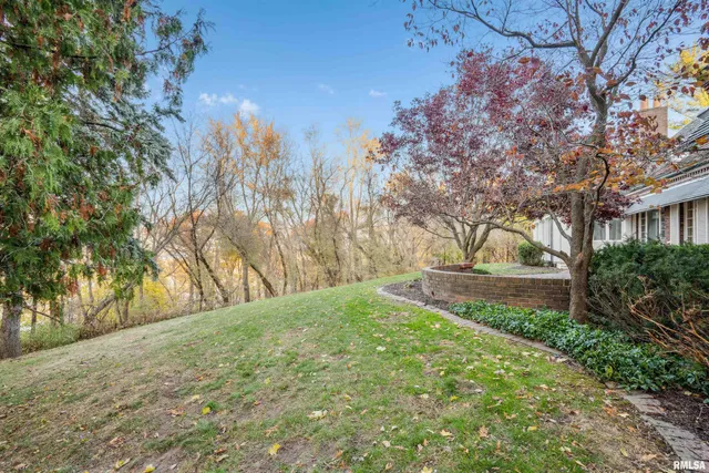 $595,000 | 500 54th Street, Moline, IL 61265