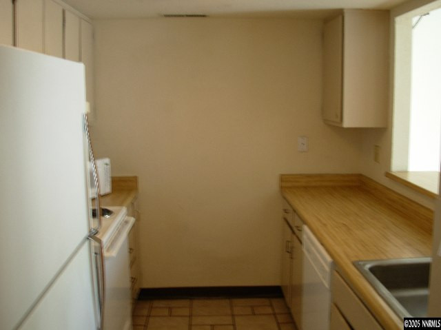 13906 Lear Boulevard Reno, NV 89506 - Photo 5 of 5 Photo 5
