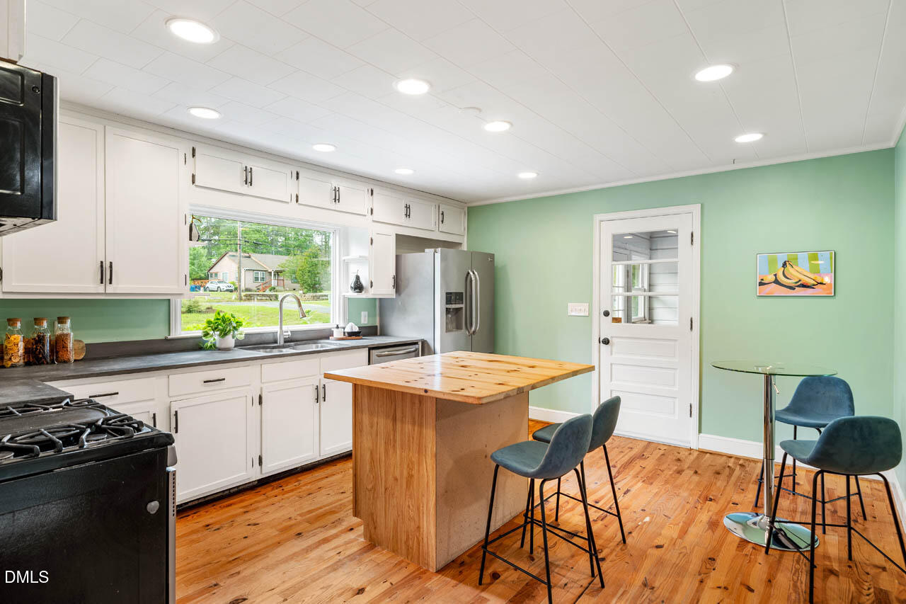 1004 Horton Road Durham, NC 27704 - Photo 7 of 45 1004HortonRd-027