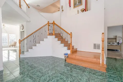 a view of entryway and hall
