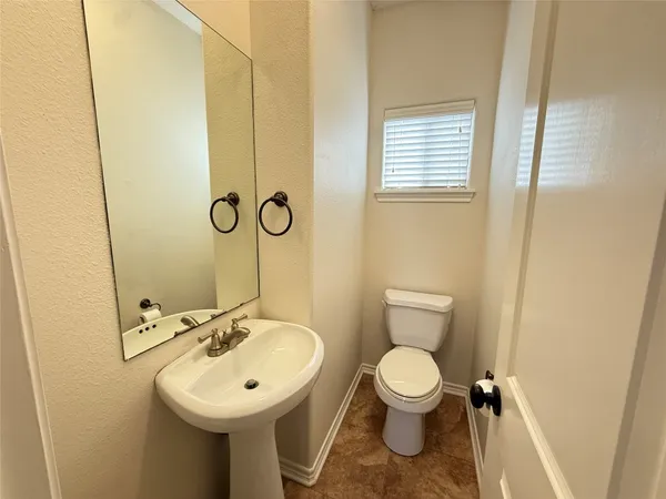 $1,800 | 3828 Black Hawk Lane, College Station, TX 77845