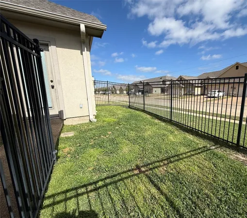 $1,800 | 3828 Black Hawk Lane, College Station, TX 77845