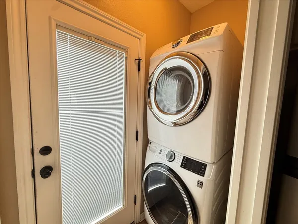 $1,800 | 3828 Black Hawk Lane, College Station, TX 77845