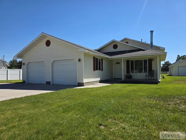 $419,999 | 343 South Teton Avenue, Sugar City, ID 83448