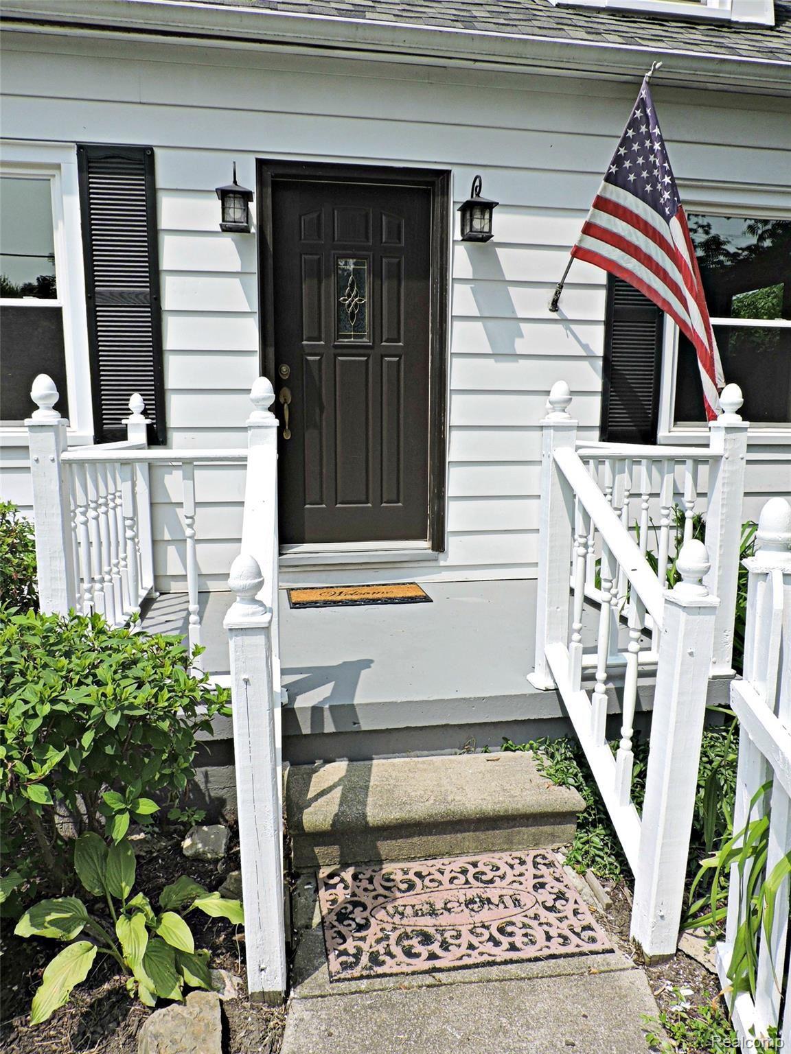 11300 Main Road Fenton, MI 48430 - Photo 6 of 57 6.JPG