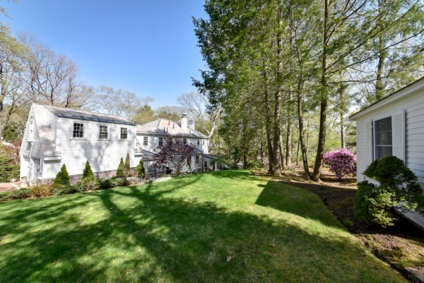 74 Albion Road Wellesley, MA 02481 - Photo 15 of 16 Gallery Image 15