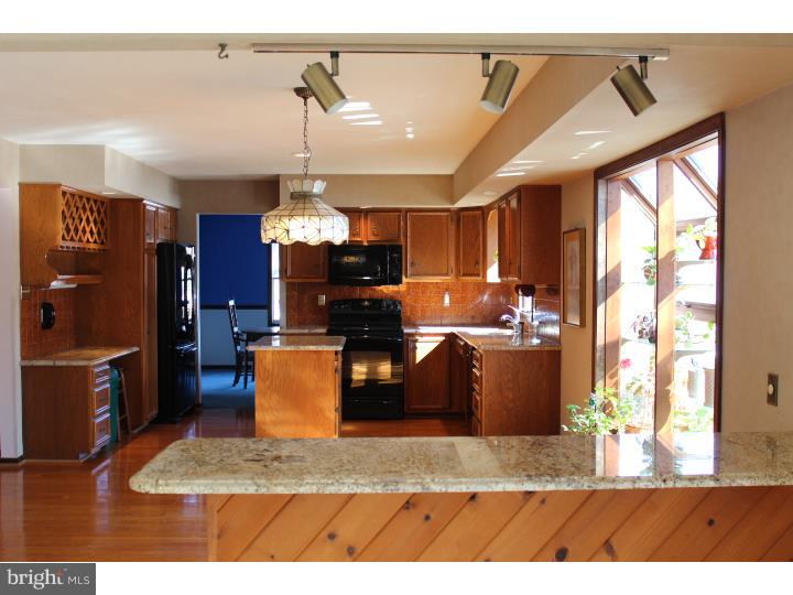 980 Pheasant Meadow Road Blue Bell, PA 19422 - Photo 17 of 25 Kitchen
